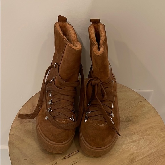 Brand New waterproof Fur J Slides boots Size 7 - Picture 2 of 5